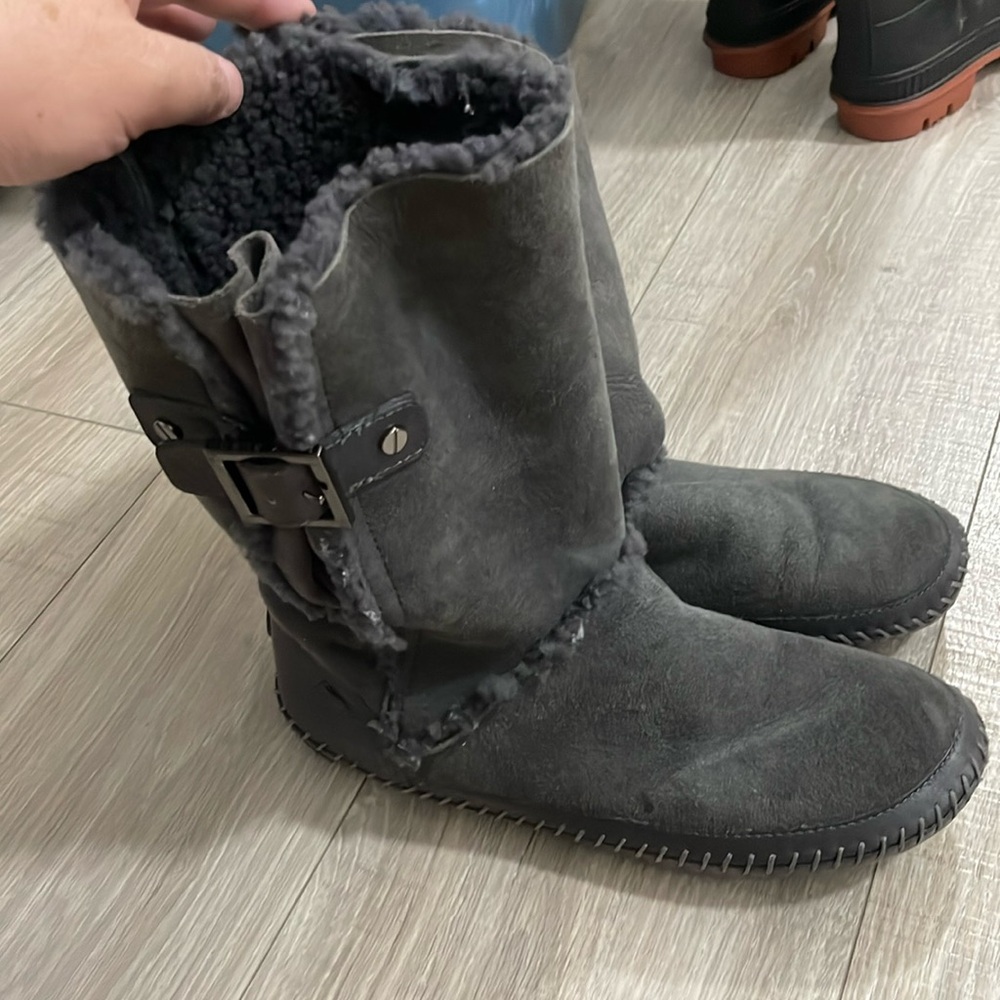 Tory Burch fur boots